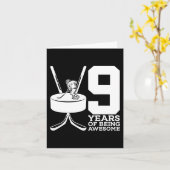 アイスホッケー素晴らしの9年目誕生日 カード (黄色い花)