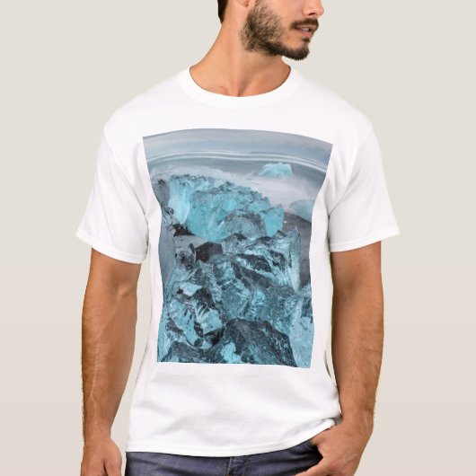 アイスランドのビーチ風景の青い氷 Tシャツ (正面)