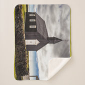 アイスランドのブディールの黒教会 シェルパブランケット (正面)