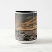 アイスランドのミーヴァトニ湖の日の入り マグカップ (中央)