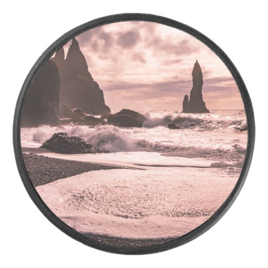 アイスランドのレイニスファラブラックサンドビーチに夕日 アイスホッケーパック (正面)