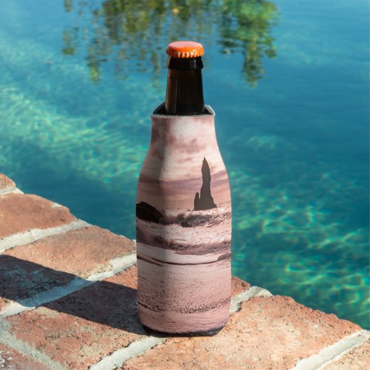 アイスランドのレイニスファラブラックサンドビーチに夕日 ボトルクーラー (インサイチュ プール)