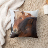 アイスランドの冬のアイスランド馬 クッション (ブランケット)