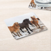 アイスランドの冬のアイスランド馬 スクエアペーパーコースター (アングル)