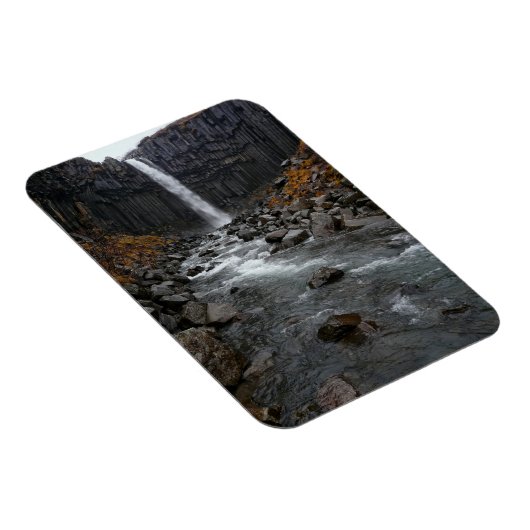 アイスランドの垂直マグネットのスバルティフォス滝 マグネット (右側)