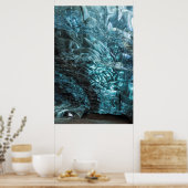 アイスランドの氷の洞窟の青い氷 ポスター (キッチン)