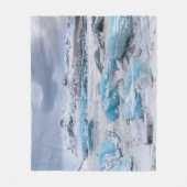 アイスランドの氷河氷の風景 フリースブランケット (正面)