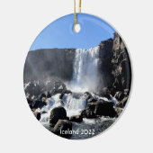 アイスランドの滝 – セラミックオーナメント (左)