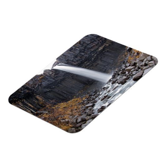 アイスランドの角形磁石のスバルティフォス滝 マグネット (左側)