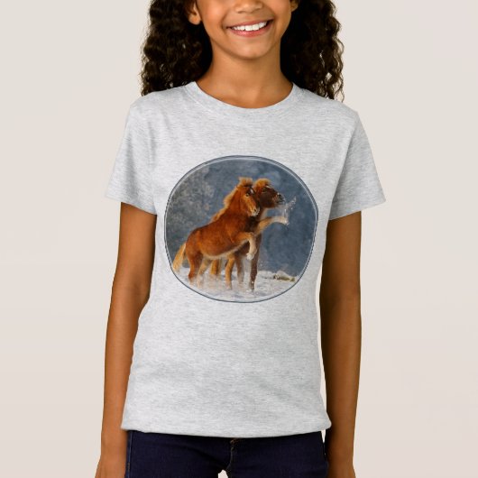 アイスランドの馬は雪のために… -女の子おもしろいな演劇の産みます Tシャツ (正面)