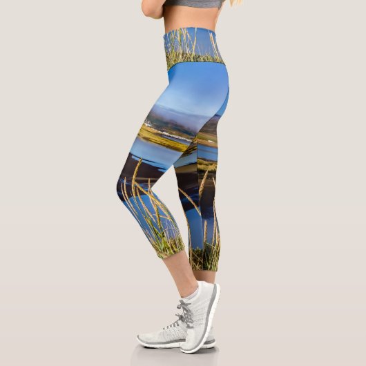 アイスランドのSaudarkrourとSkagafjordurを見る カプリレギンス (左)