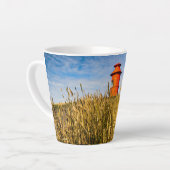 アイスランドのStykkkisholmurにある灯台 カフェラテマグ (左アングル)