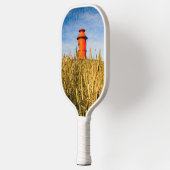 アイスランドのStykkkisholmurにある灯台 ピックルボールラケット (左)