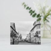 アイスランドレイキャビク通りシーン白黒写真 ポストカード (スタンド正面)