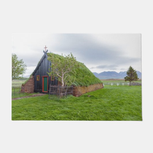 アイスランド北部のヴィディミリ・ターフ教会 ドアマット (正面)