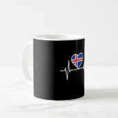 アイスランド – アイスランド国旗のハートビート コーヒーマグカップ (正面左)