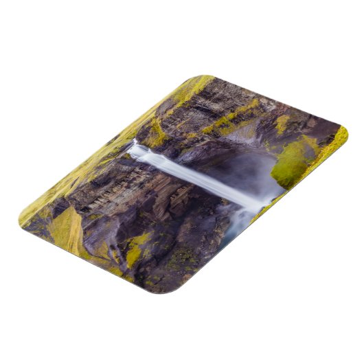 アイスランド，ハイフォスの滝 マグネット (左側)