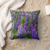 アイスランド。ビク·イ·ミルダル。ルパンの野 クッション (ブランケット)