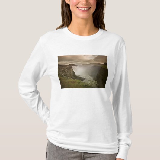 アイスランド、ヨークルサルグルーヴュル国立公園 Tシャツ (正面)