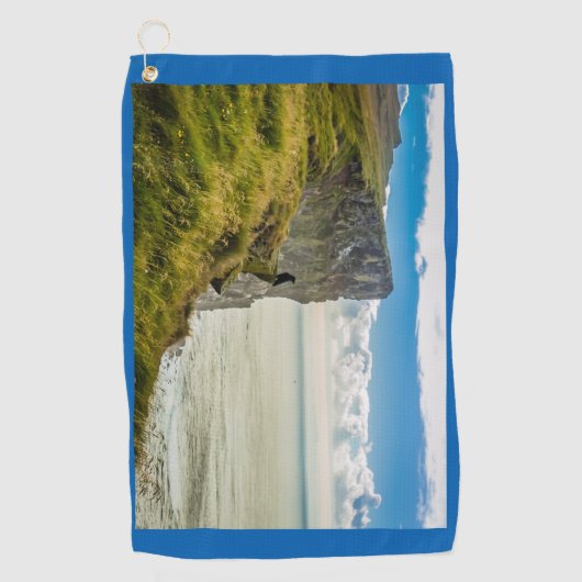 アイスランド，ラトラバジャルクリフ ゴルフタオル (正面)