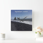 アイスランド，レイニスフジャラ スクエア壁時計 (ホーム)