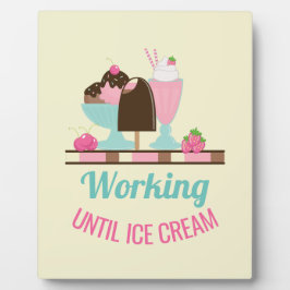 アイス間抜けクリームまでパンプー – Yummy Treats フォトプラーク