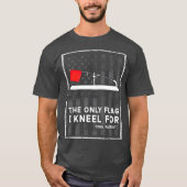 アイス魚釣り私が膝を曲げる唯一のフラグを上げる Tシャツ (正面)