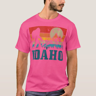 アイダホビッグフットヴィンテージマウンテンズハイキングキャンピングフン Tシャツ