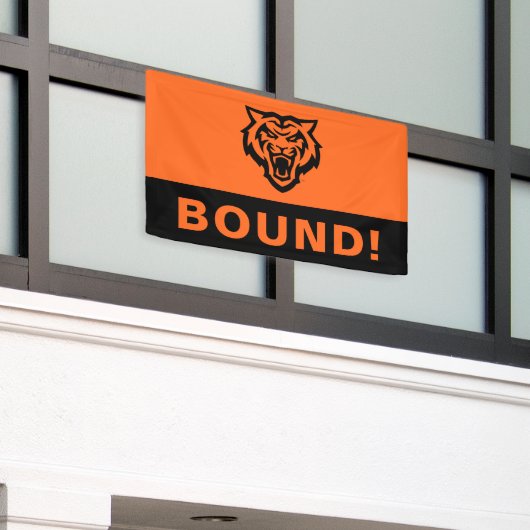 アイダホ州大学ベンガールズスピリットデザイン 横断幕 (ビルの外側)