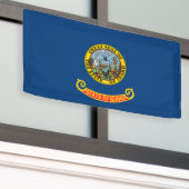 アイダホ州旗 横断幕 (ビルの外側)