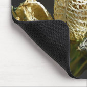 アイテムを調整する空のユリの種子ポッド マウスパッド (コーナー)