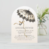 アイボリーとブラックの傘とリボンのブライダルシャワー 招待状 (スタンド正面)