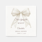 アイボリーの蝶結びパール ブライダルシャワー スタンダードカクテルナプキン (正面)