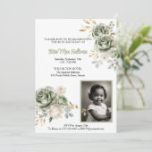 アイボリーセージ緑のバラフローラ80th誕生日フォト 招待状 (スタンド正面)