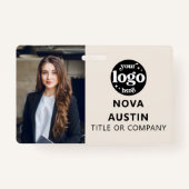 アイボリー従業員の写真IDとQRコードのビジネスロゴ バッジ (正面)