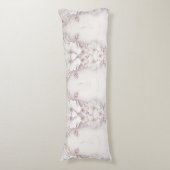 アイボリー赤面ピンクフローラ抱き枕 ボディピロー (正面縦)