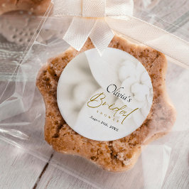 アイボリー開花およびエレガント金ゴールドスクリプトブライダルシャワー ラウンドシール