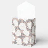 アイボリー開花、トロピカルロマンス フェイバーボックス (オープン)