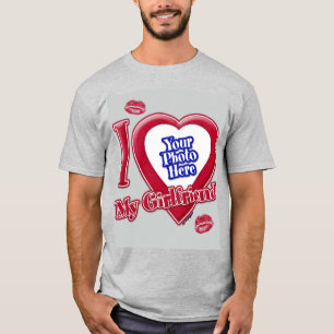 アイラブマイガールフレンドフォト赤いハートキスグレイ Tシャツ