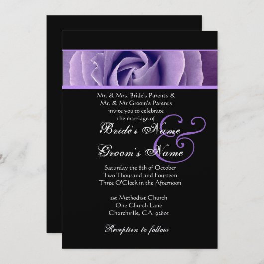 アイリス紫色のバラおよび黒の背景の結婚式 招待状 (正面/裏面)