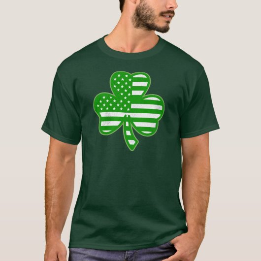 アイリッシュアメリカン国旗のシャムロックSt patricks dayグリーン Tシャツ (正面)