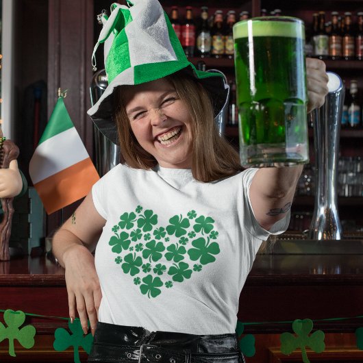 アイリッシュグリーンクローバーハート聖パトリックの日 Tシャツ