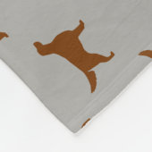 アイリッシュセッターはパターンのシルエットを描きます フリースブランケット (角)