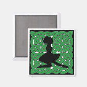 アイリッシュダンサーオングリーンケルト結び目模様 マグネット (正面/裏面)