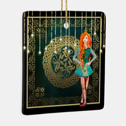 アイリッシュダンスグリーンと金ゴールドケルト結び目模様クリスマス セラミックオーナメント (右)