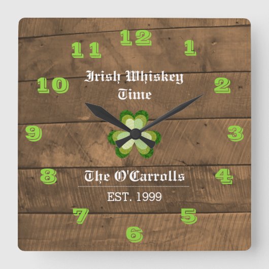 アイリッシュパブバーンウッドグリーンパーソナライズされたクロック スクエア壁時計 (正面)