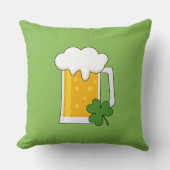 アイリッシュビールマグとシャムロッククローバー クッション (正面)