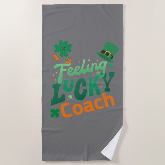 アイリッシュ感じサンパトリックの日のための幸運なコーチ ビーチタオル (正面)
