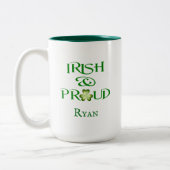 アイリッシュ誇りを持ったとパーソナライズされた ツートーンマグカップ (左)