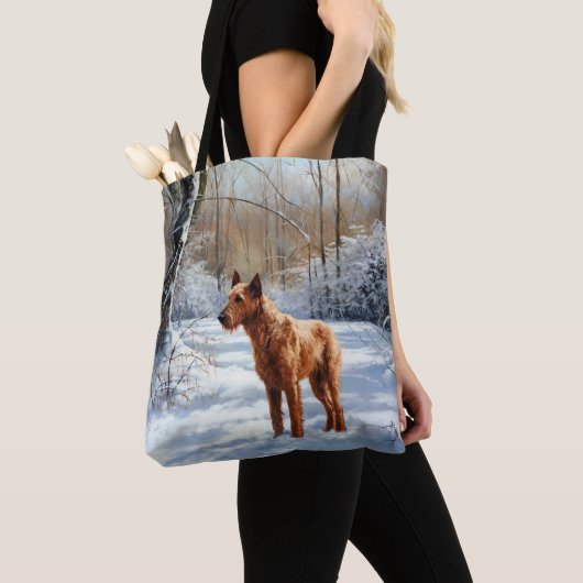 アイリッシュ・テリアは雪のクリスマスを過ごした トートバッグ (クローズアップ)